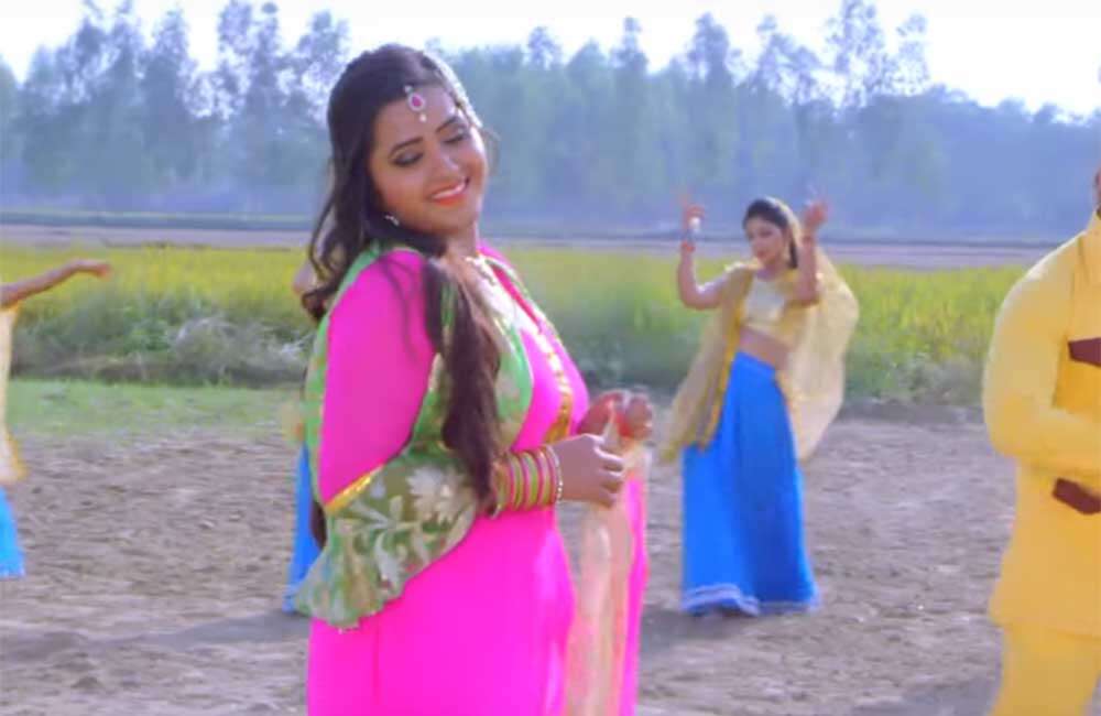 A still from Hum Hai Hindustani