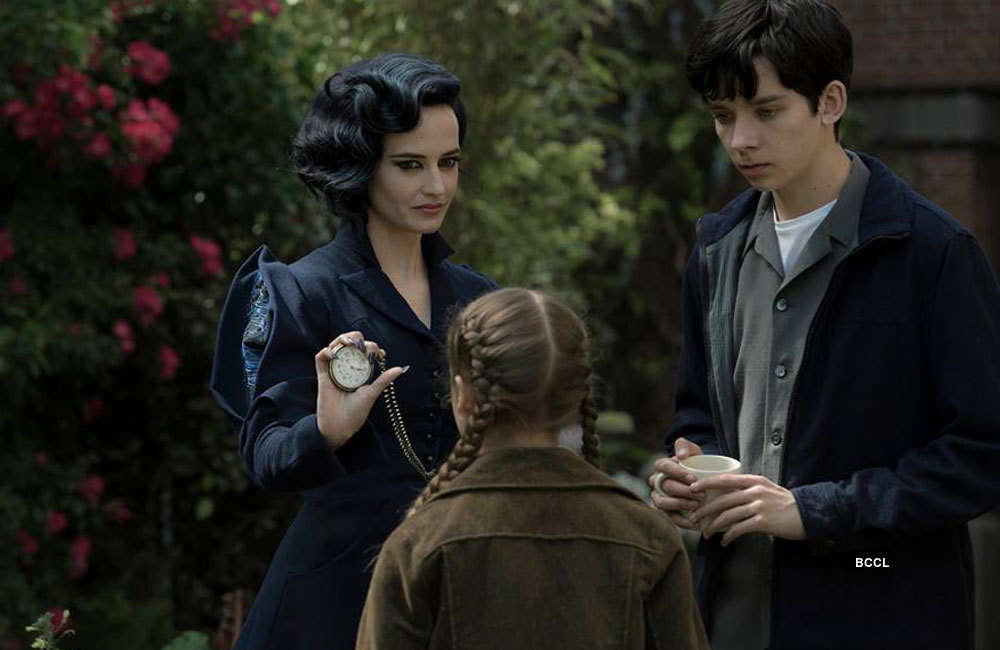 A still from Miss Peregrine's Home For Peculiar Children