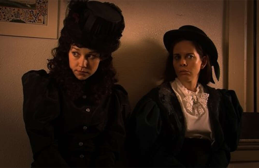 A still from 10 Days In A Madhouse