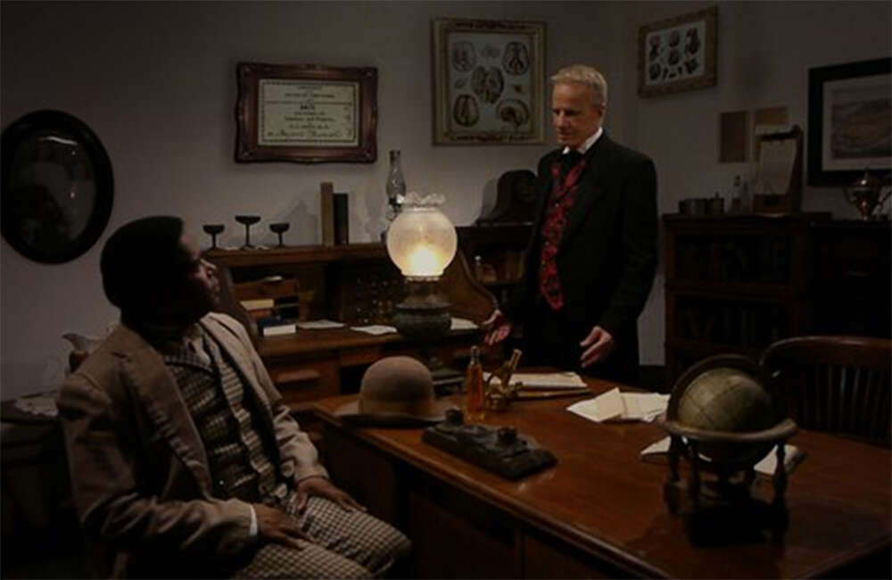 A still from 10 Days In A Madhouse