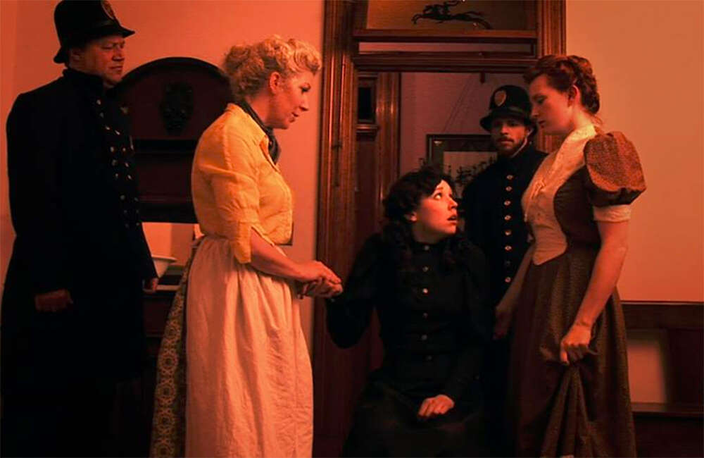 A still from 10 Days In A Madhouse