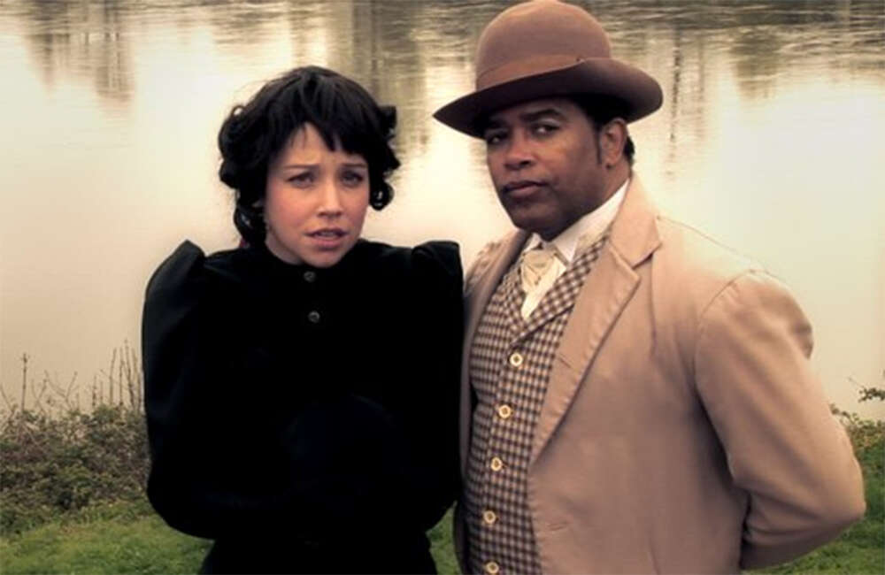 A still from 10 Days In A Madhouse