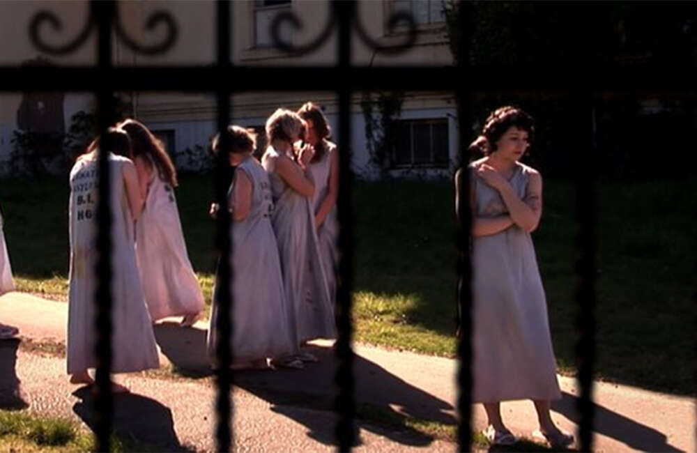 A still from 10 Days In A Madhouse