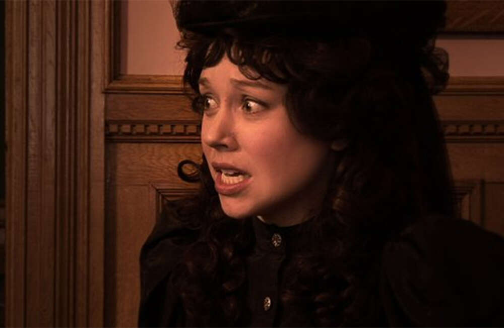 A still from 10 Days In A Madhouse