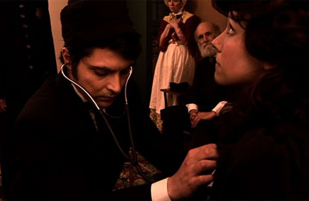 A still from 10 Days In A Madhouse