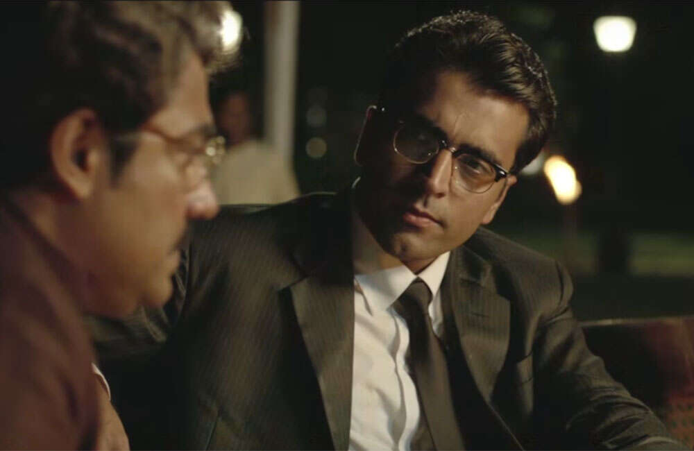 A still from Byomkesh Pawrbo
