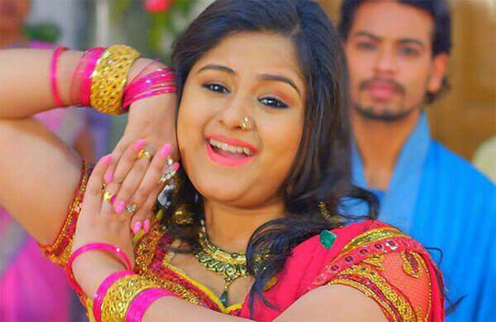 A still from Sathiya