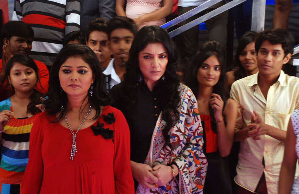 A still from E Ki Labanyaa
