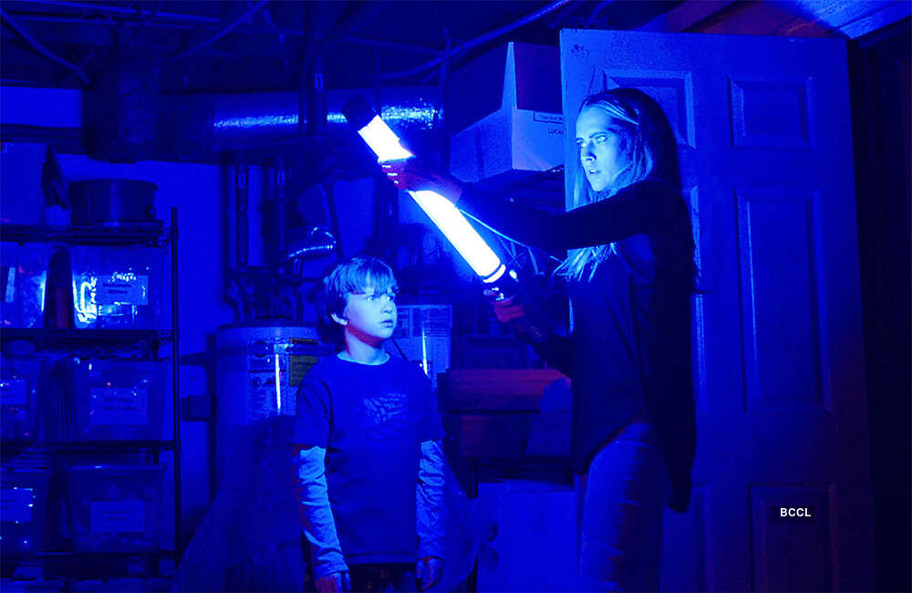 Lights Out Movie User Reviews & Ratings Lights Out (2016) Times Of