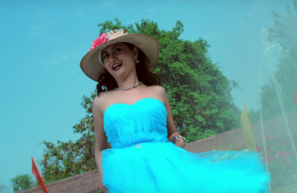 A still from Shoor Aamhi Sardaar