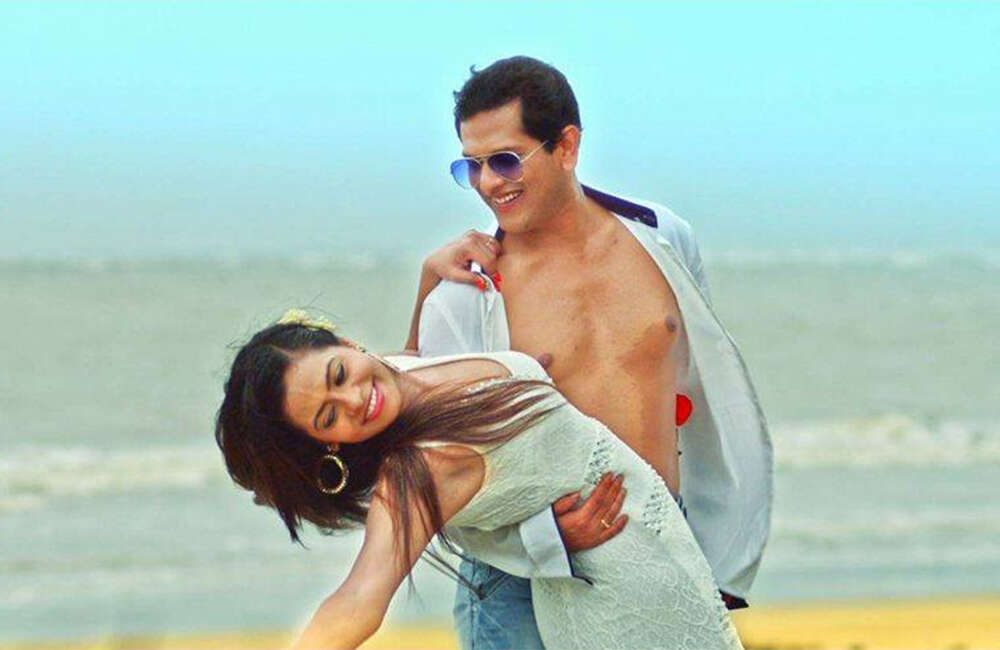 A still from Aam Sutra