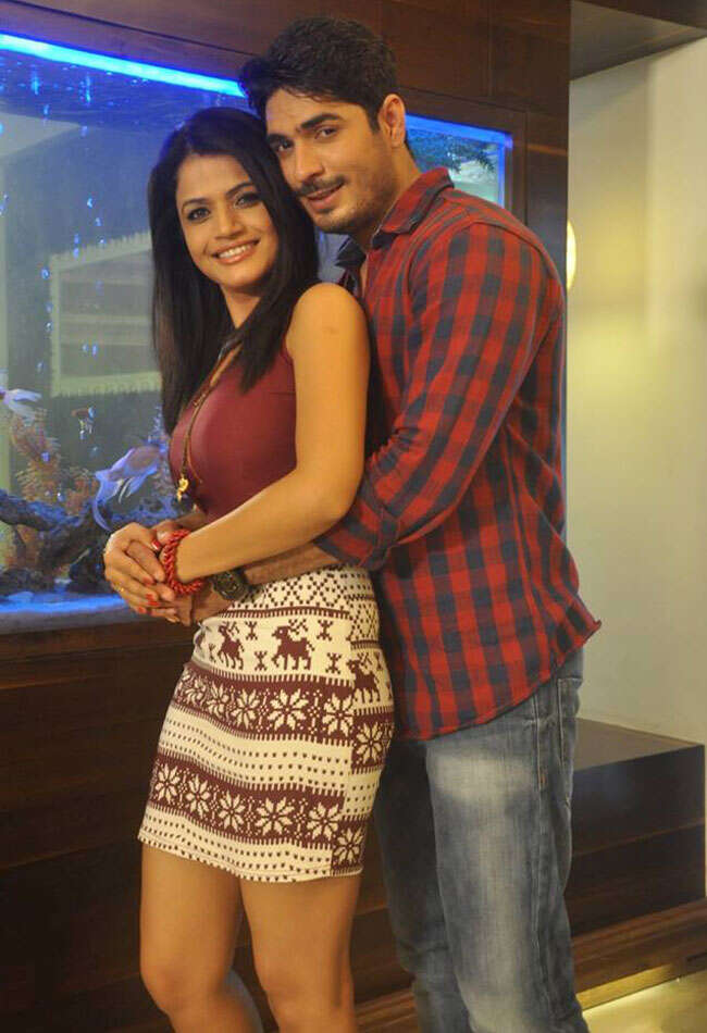 A still from Faqt Tujhyach Sathi