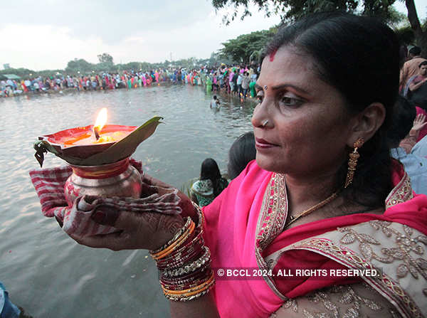 Chhath Puja: Devotees pay obeisance to the Sun