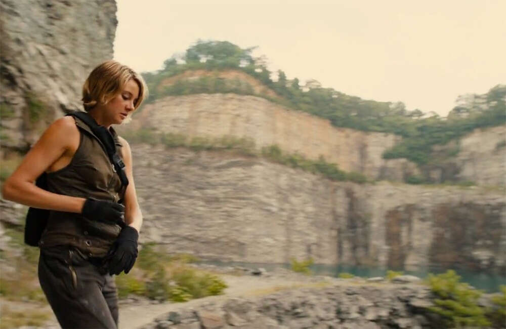 A still from The Divergent Series: Ascendant
