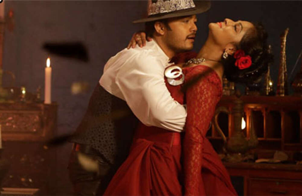A still from Style King