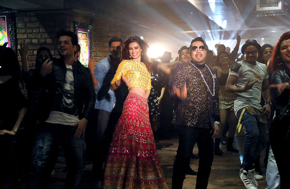 A still from Happy Bhag Jayegi