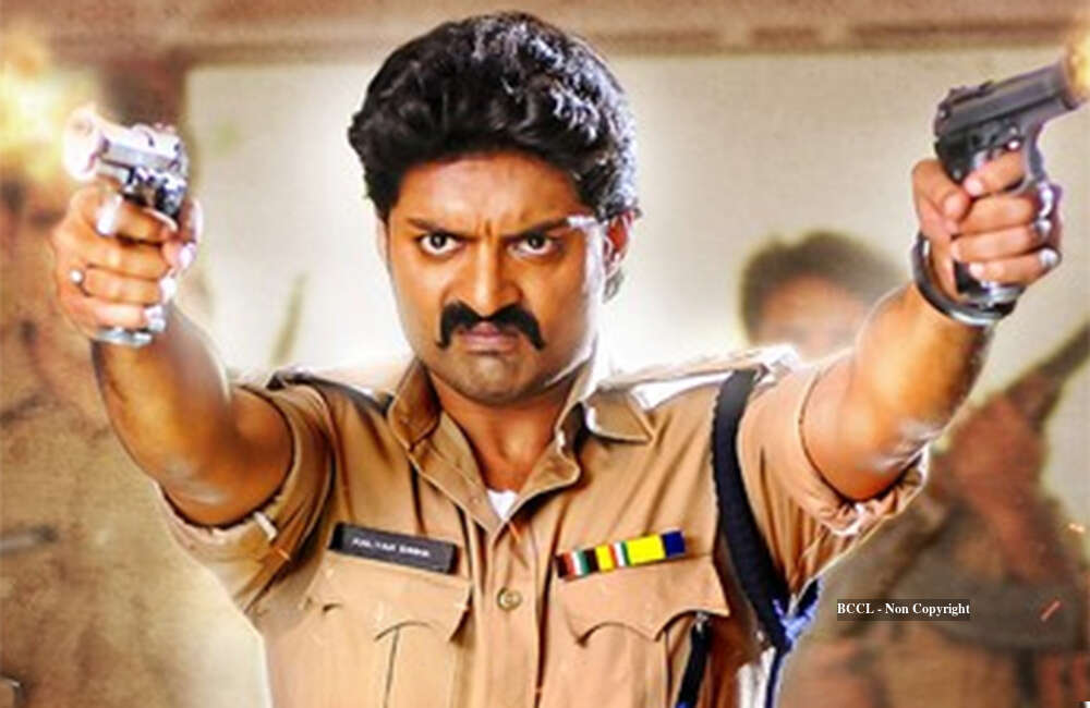 Pataas Movie User Reviews & Ratings | Pataas (2015) | Times Of India