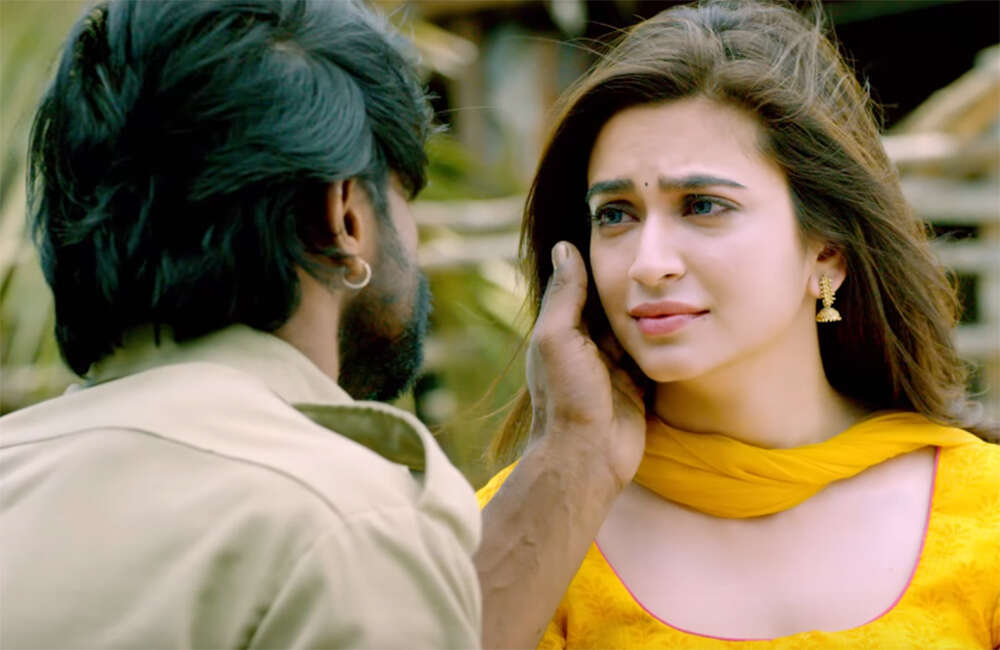 A still from Maasthi Gudi