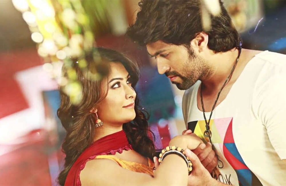A still from Santhu Straight Forward