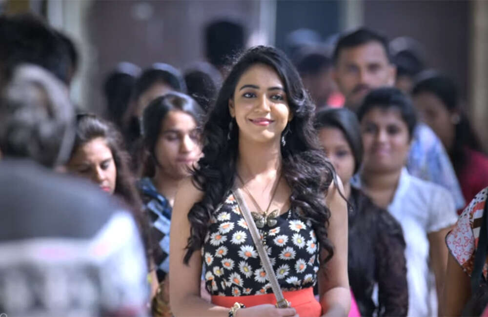 A still from 1/4 Kg Preethi