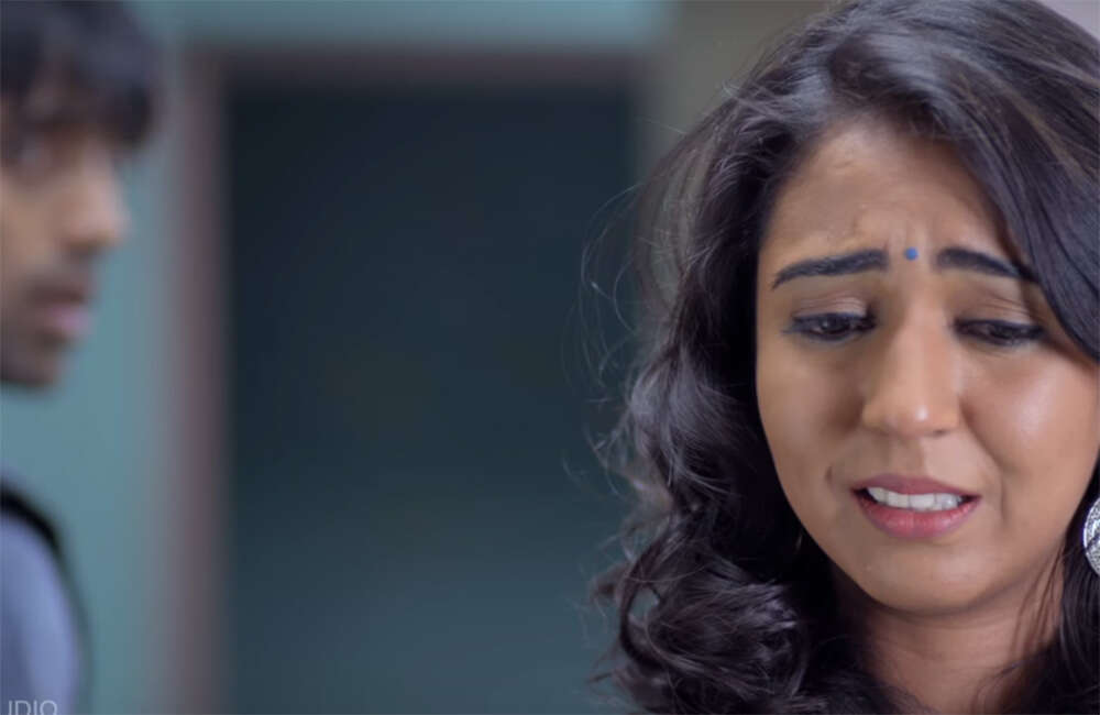 A still from 1/4 Kg Preethi