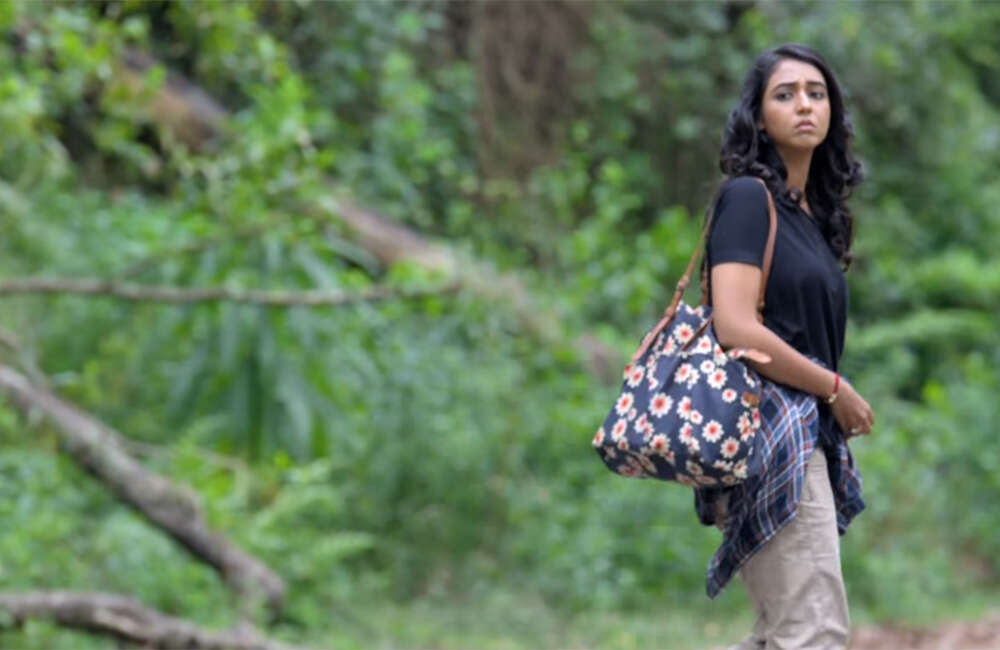 A still from 1/4 Kg Preethi