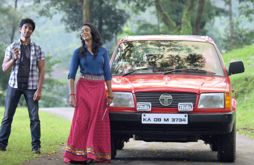 A still from 1/4 Kg Preethi