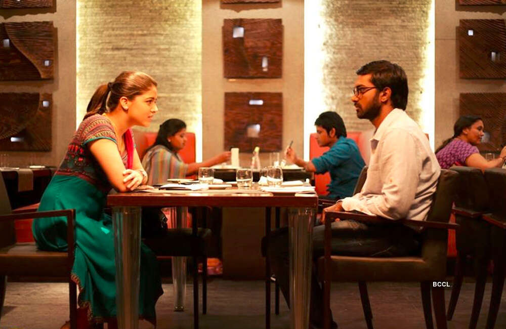 A still from Nannu Vadili Neevu Polevule