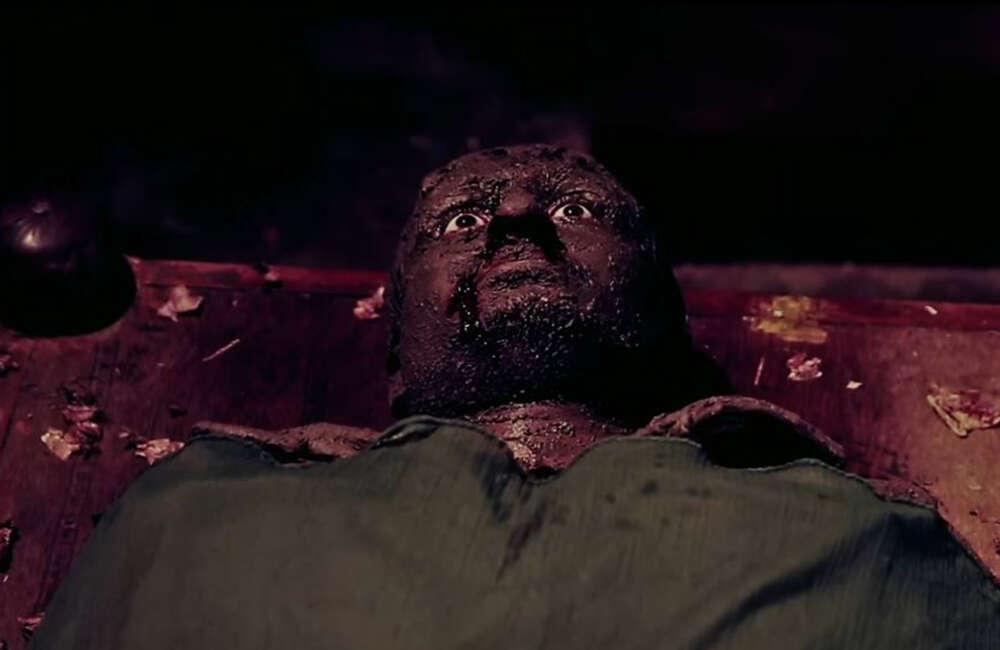 A still from Mandyadha Hudugru
