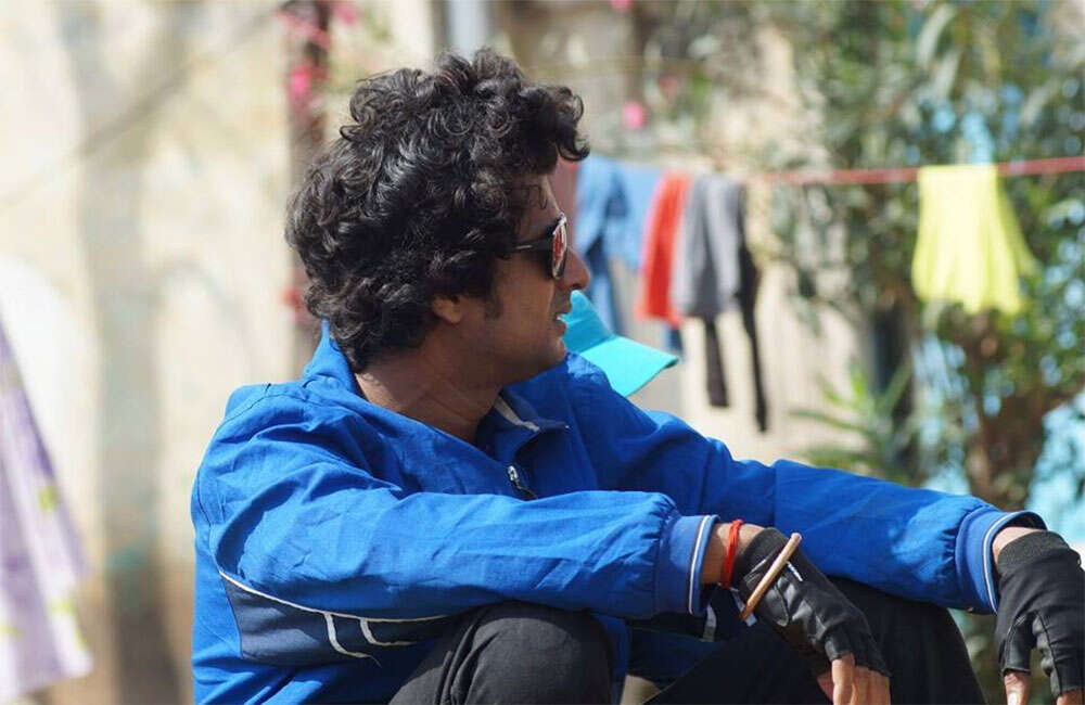 A still from Sojiga