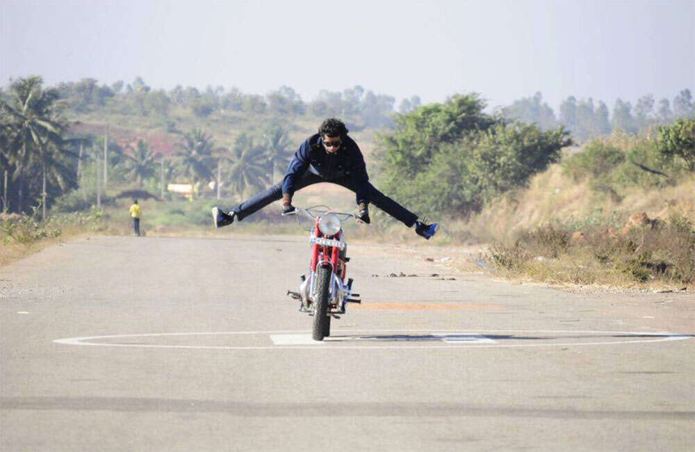 A still from Sojiga