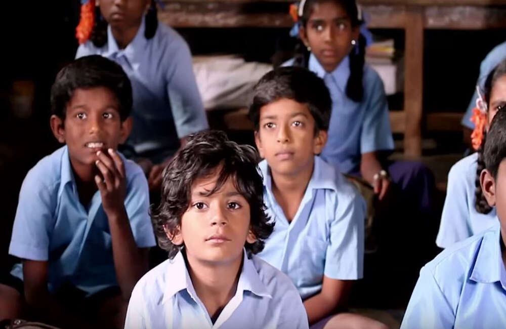 A still from Arivu