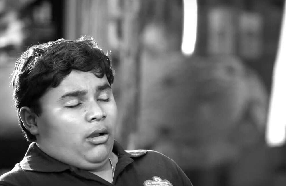 A still from Style Raja