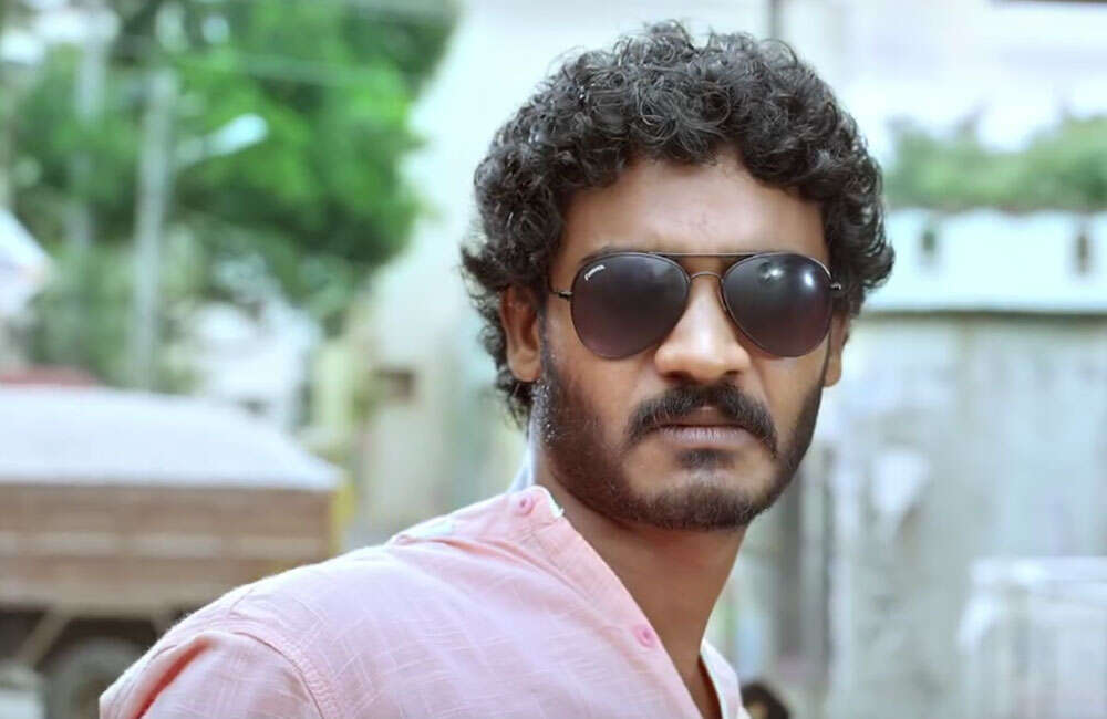 A still from Style Raja