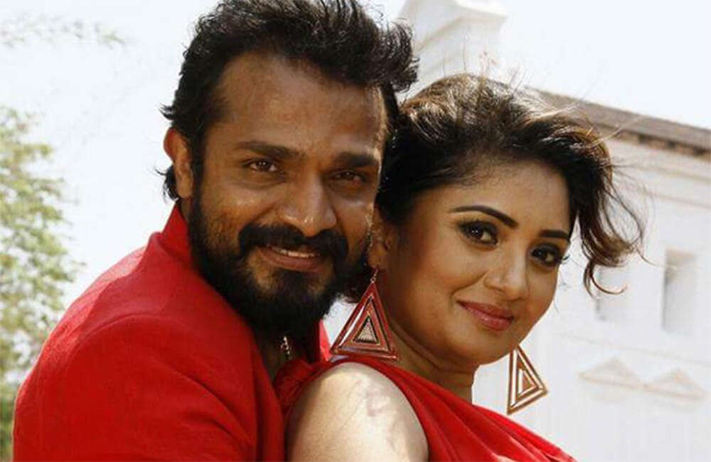 A still from Eradu Kanasu