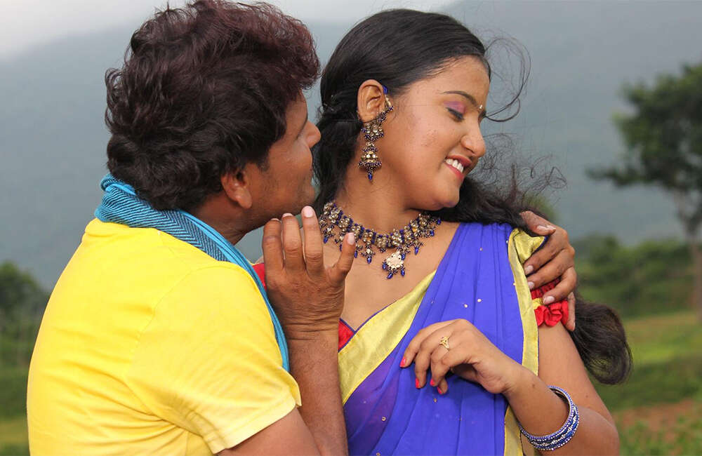 A still from Rendaksharalu