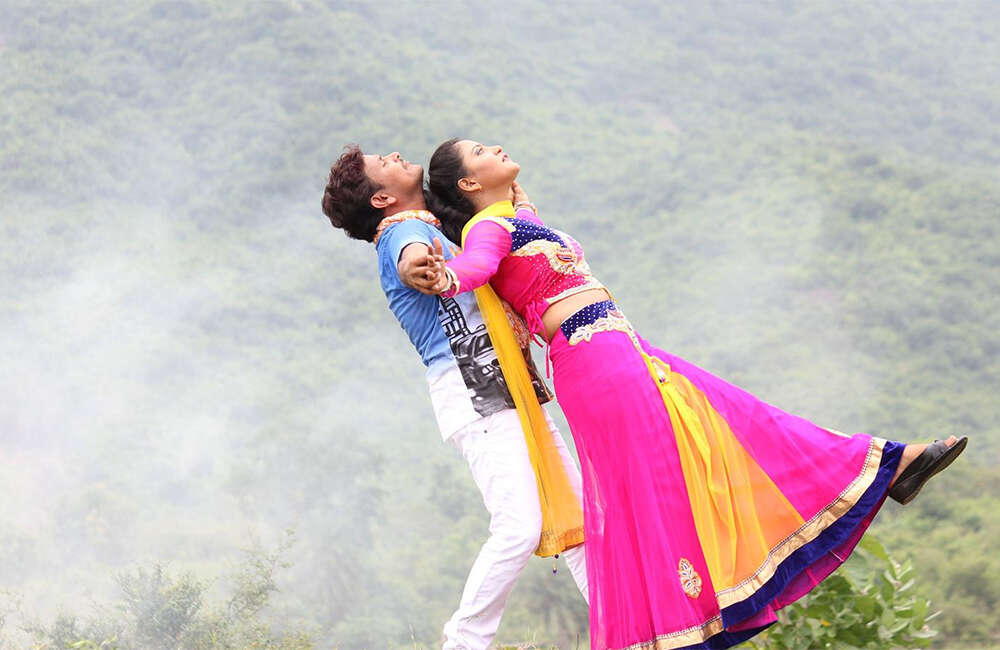 A still from Rendaksharalu
