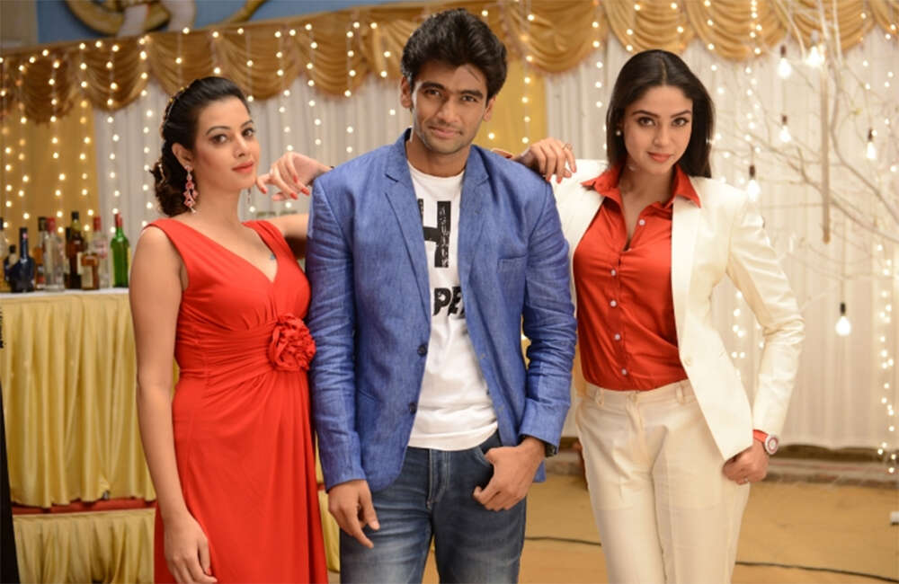 A still from Chal Chal Gurram