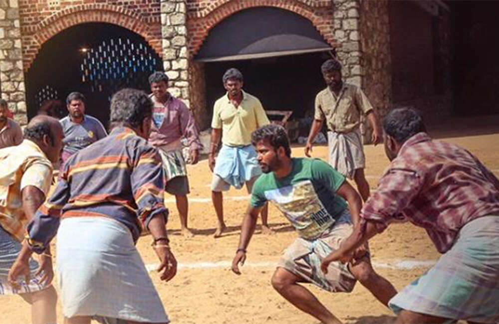 A still from Ulkuthu