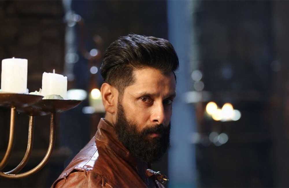 A still from Iru Mugan