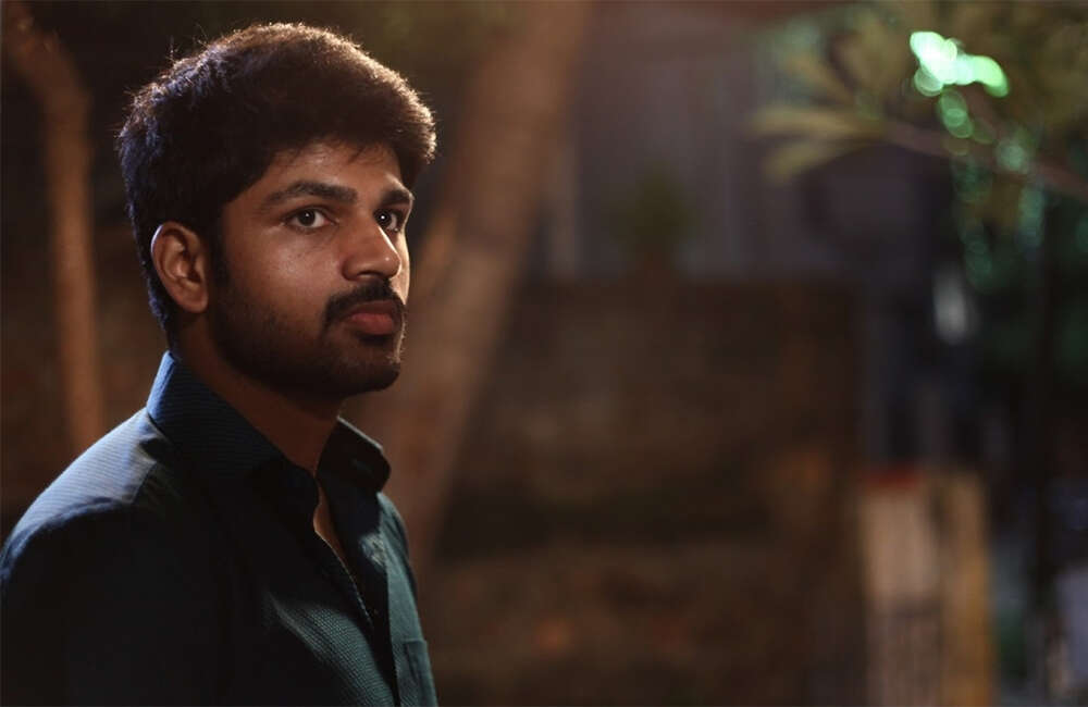 A still from Metro