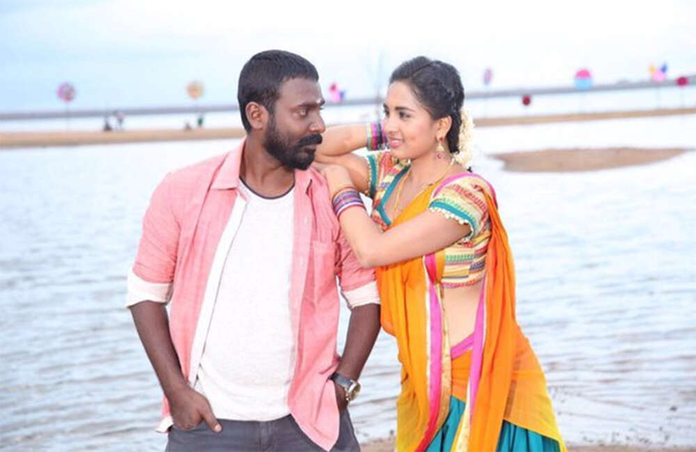 A still from Achamindri