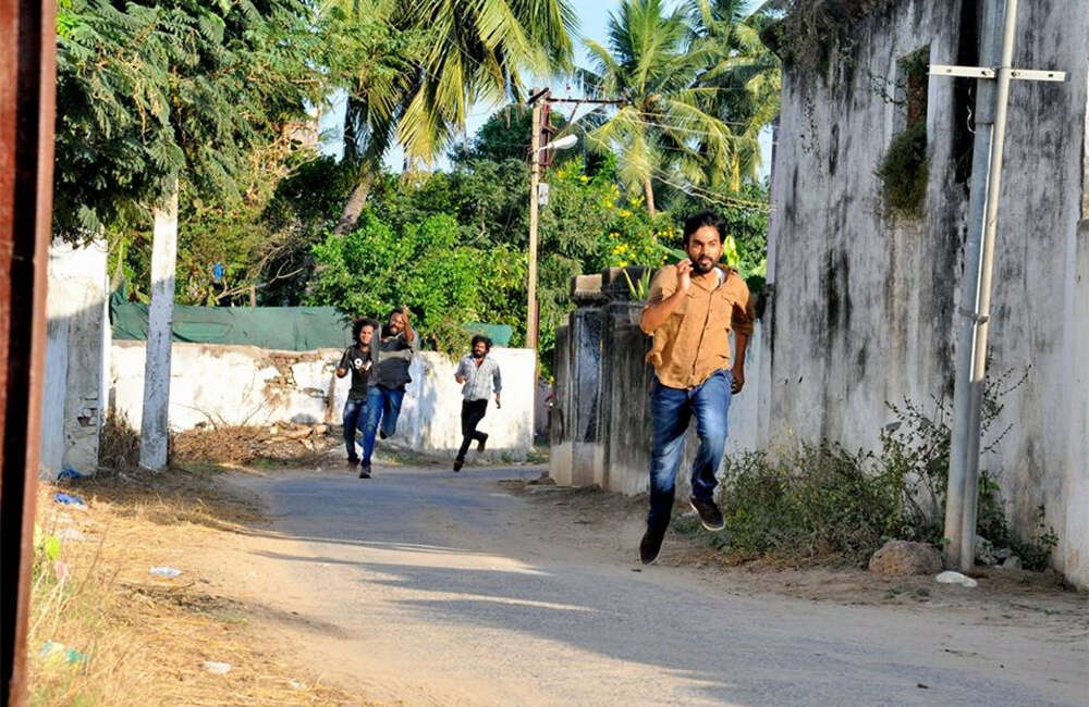 A still from Aavu Puli Madhyalo Prabhas Pelli