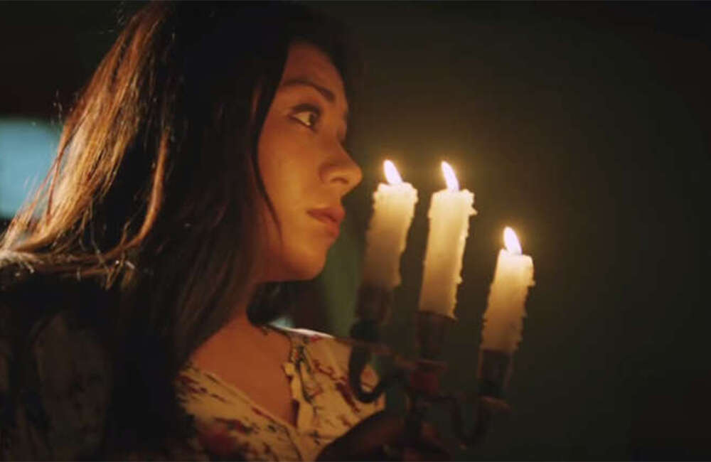 A still from Dhilluku Dhuddu