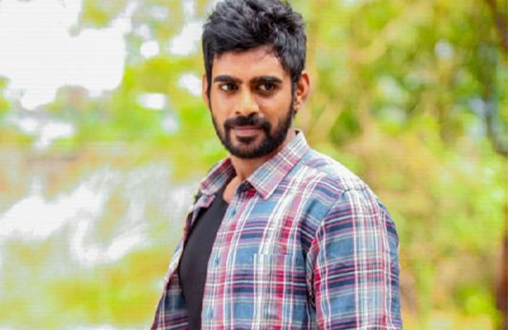 A still from Yaanum Theeyavan