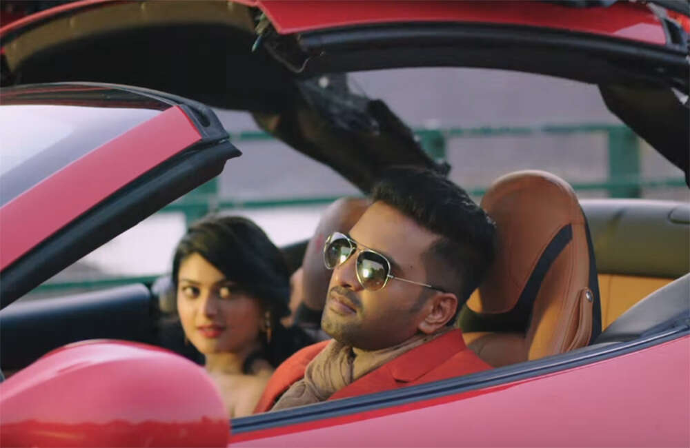 A still from Server Sundaram
