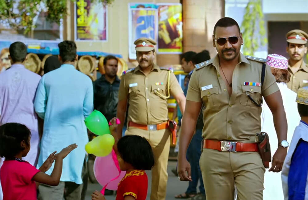 A still from Motta Shiva Ketta Shiva