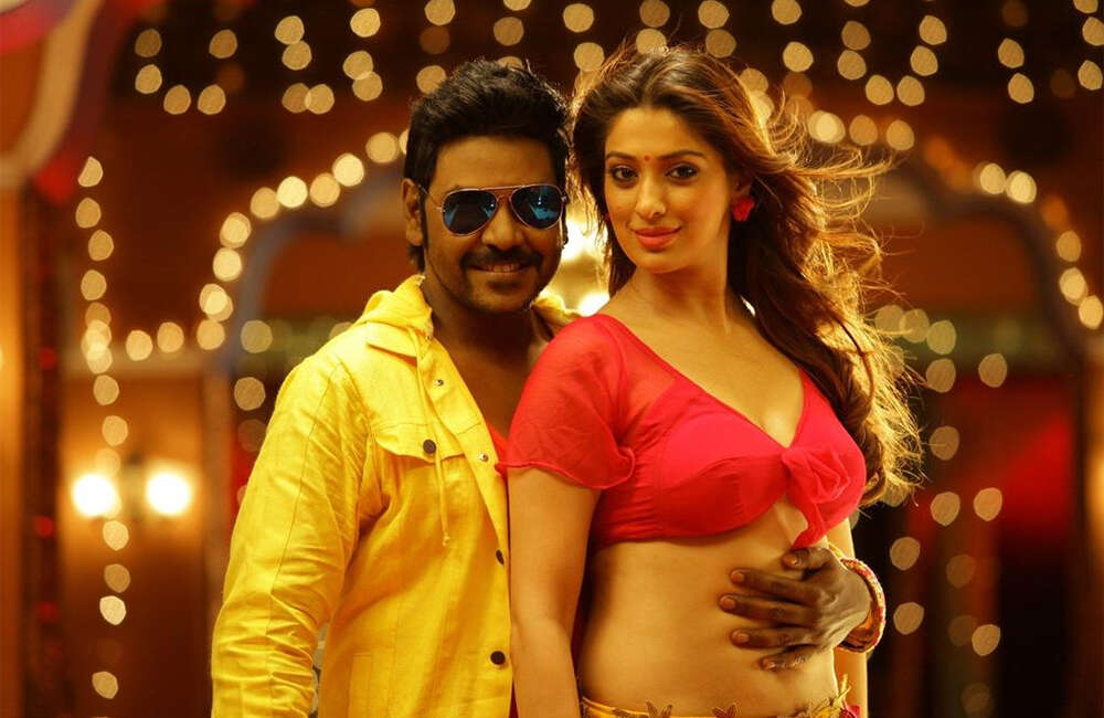A still from Motta Shiva Ketta Shiva
