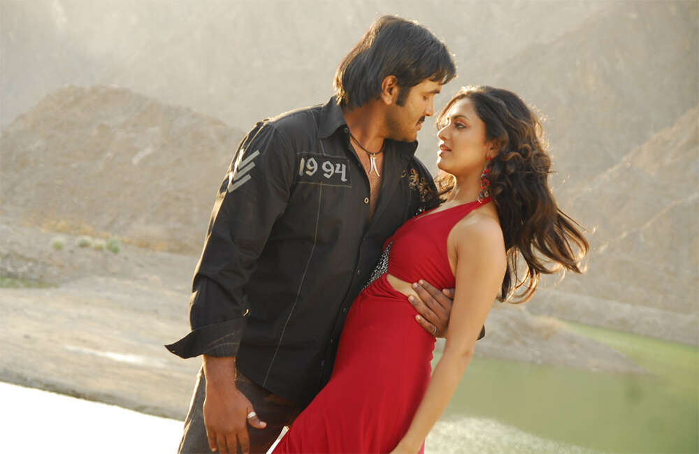 A still from Rowdy Mapla