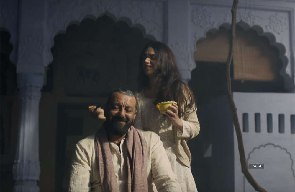 Bhoomi Movie User Reviews & Ratings | Bhoomi (2017) | Times Of India